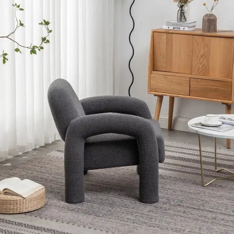 Fauteuil rembourré au design moderne et unique