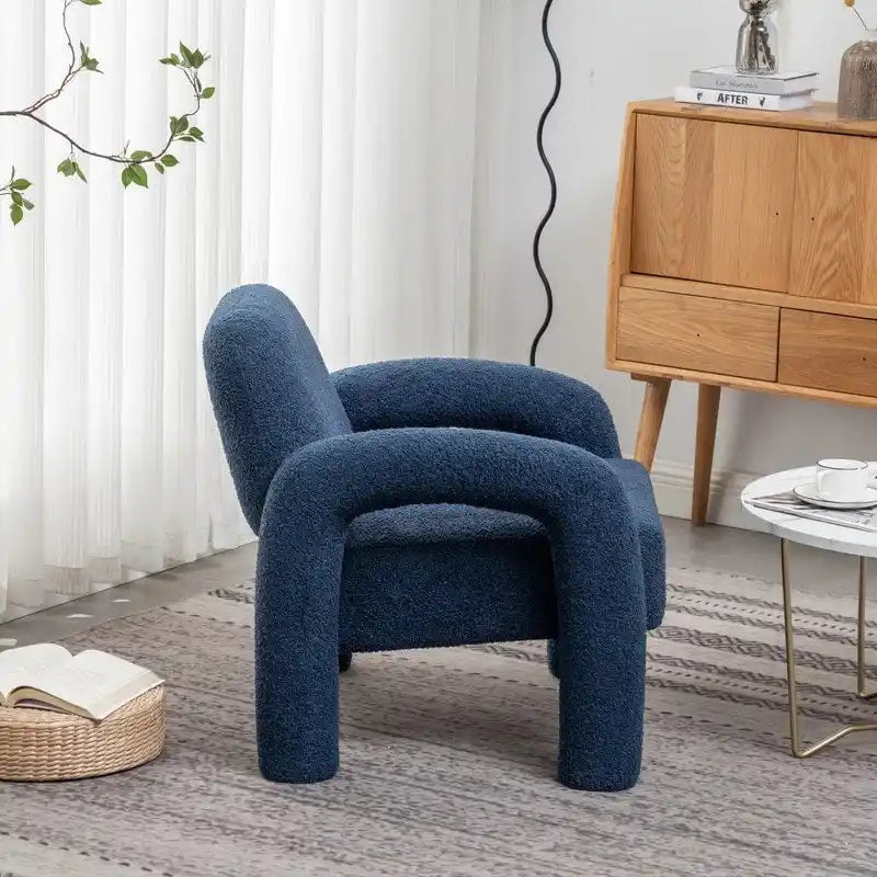 Fauteuil rembourré au design moderne et unique