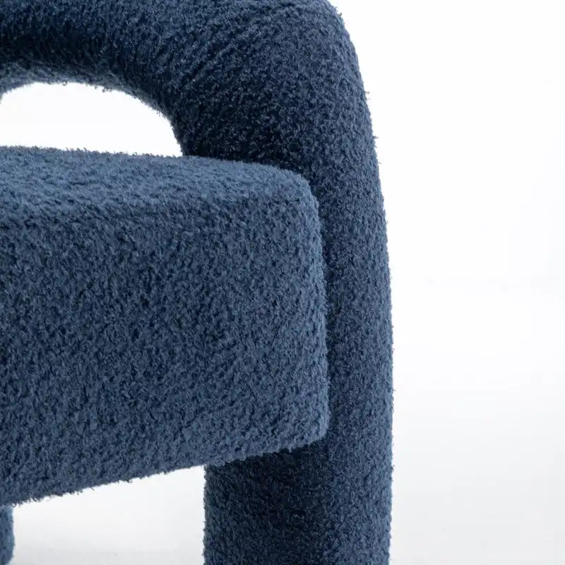 Fauteuil rembourré au design moderne et unique