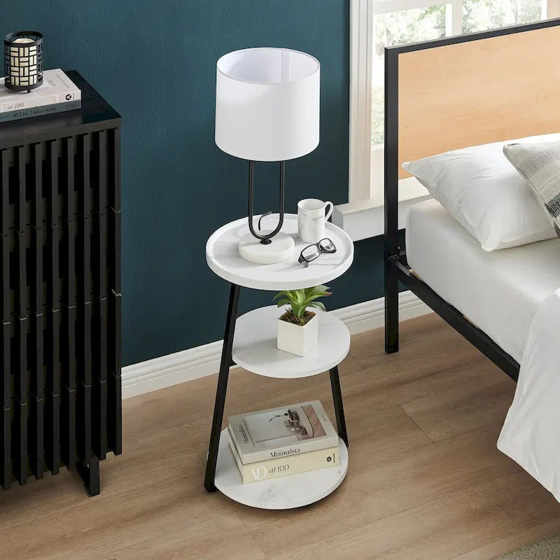 Table d'appoint ronde à 3 niveaux avec plateau à rebord surélevé et pieds asymétriques en métal de style moderne du milieu du siècle