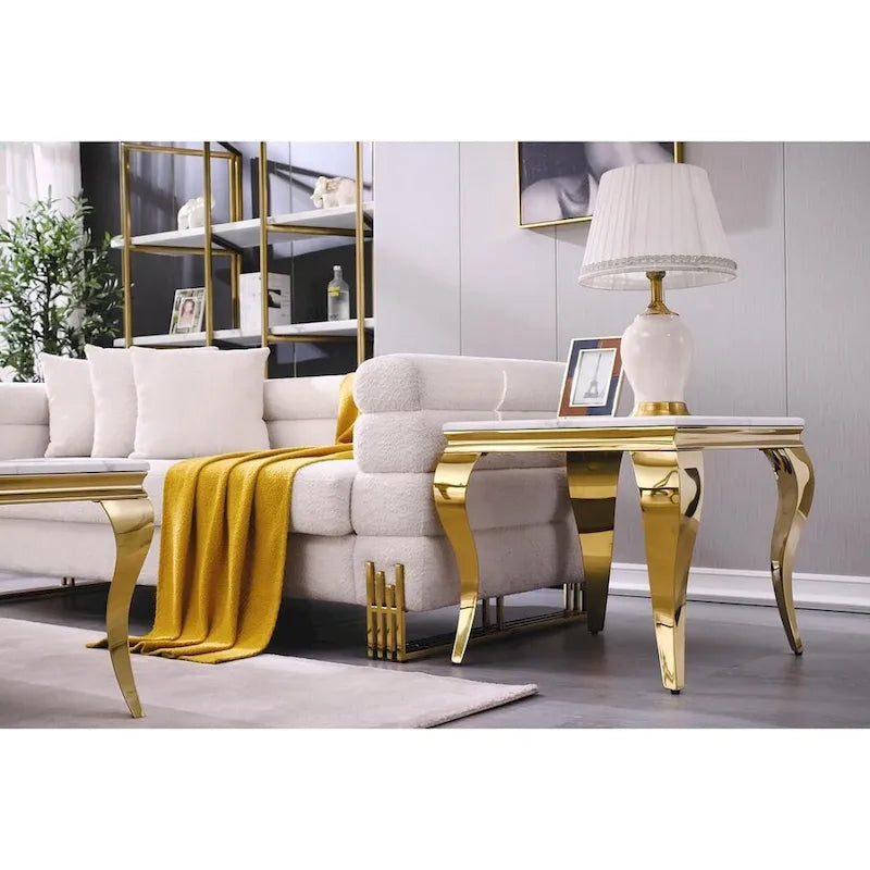 Table d'appoint ou de chevet blanche et dorée avec pieds cabriolets dorés polis